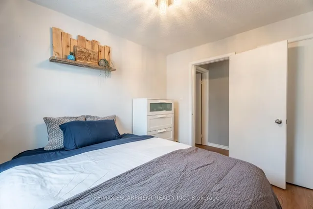 Additional property image - 15 Eastvale Pl