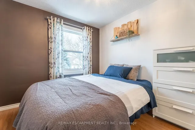 Additional property image - 15 Eastvale Pl