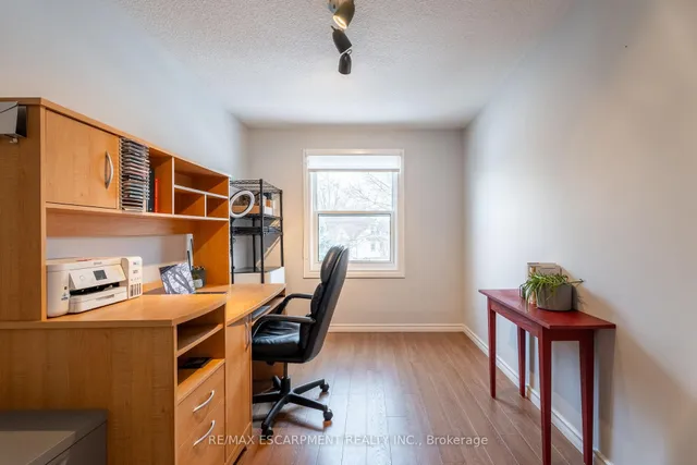 Additional property image - 15 Eastvale Pl