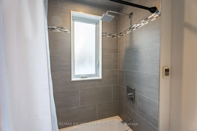 Additional property image - 15 Eastvale Pl