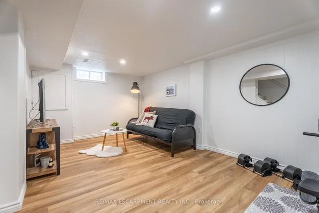 Additional property image - 15 Eastvale Pl