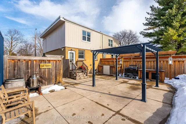 Additional property image - 15 Eastvale Pl