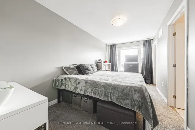 Additional property image - 30 Times Square Blvd Unit 241