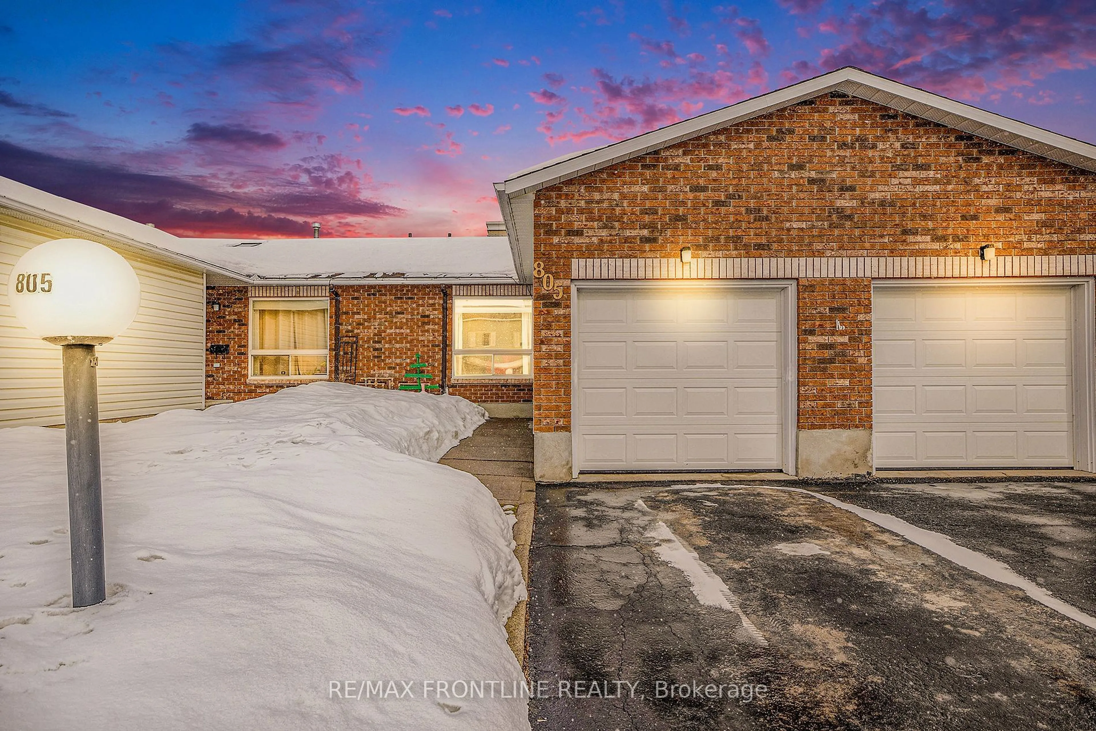 A pic from outside/outdoor area/front of a property/back of a property/a pic from drone, street for 805 Eighth St, Renfrew Ontario K7V 4K9