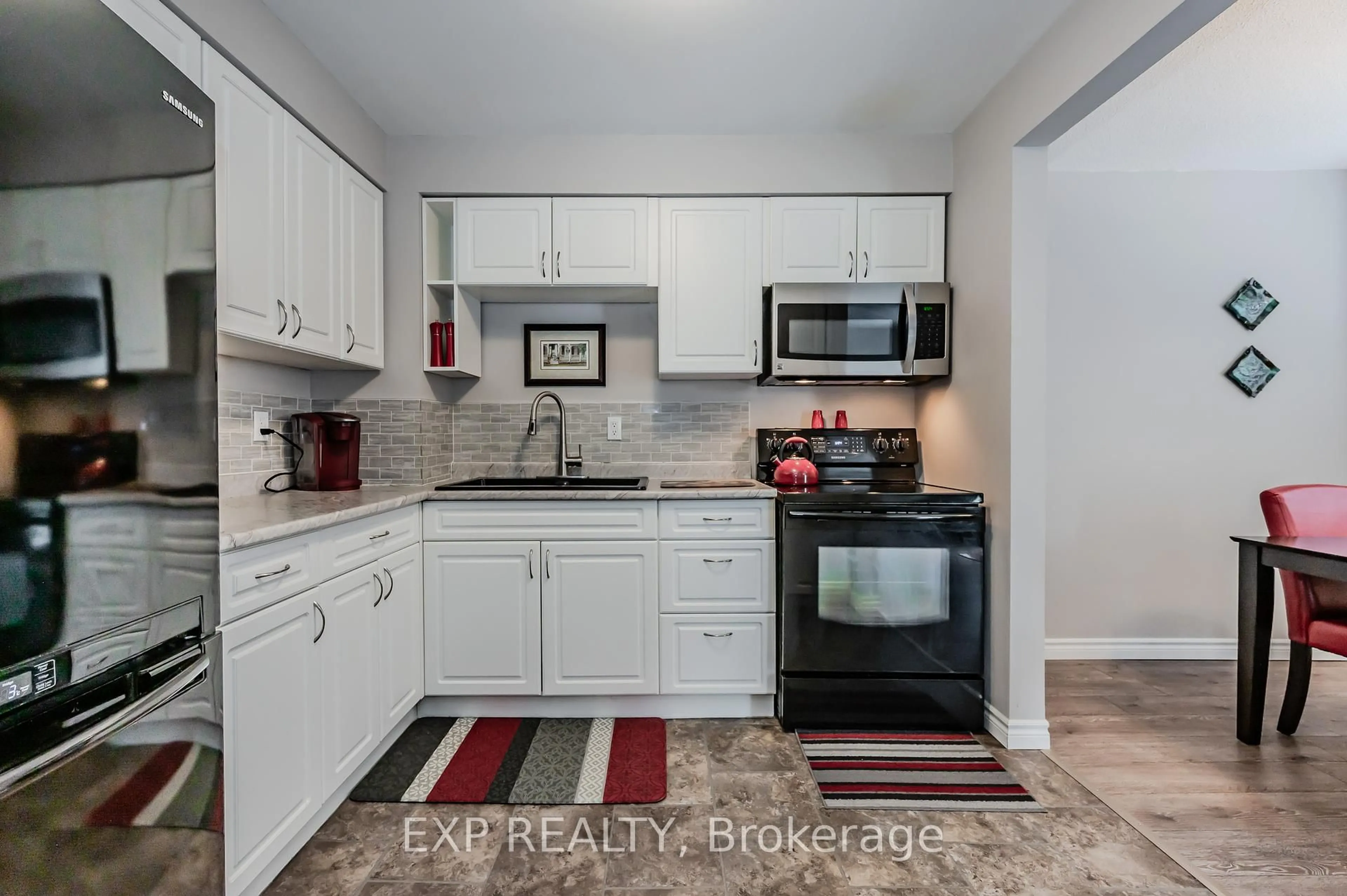 Standard kitchen, unknown for 51 Paulander Dr #56, Kitchener Ontario N2M 5E5