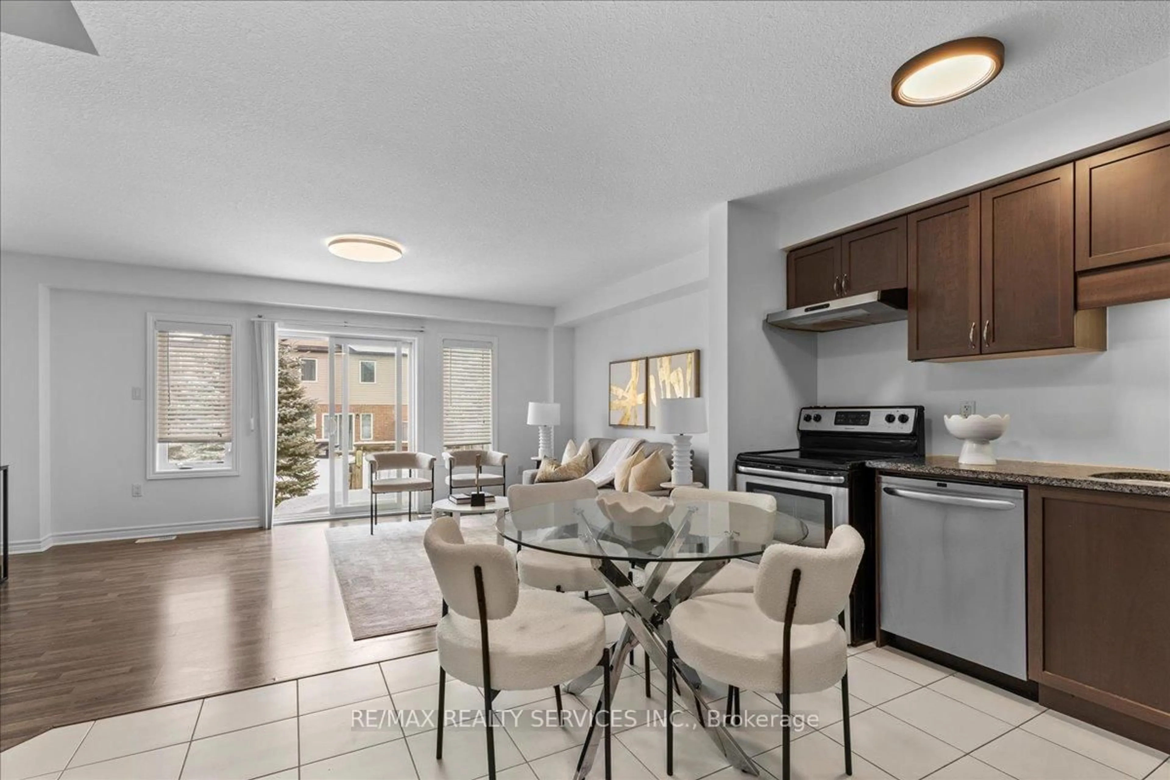 Open concept kitchen, ceramic/tile floor for 22 Arlington Cres #22, Guelph Ontario N1L 0K9