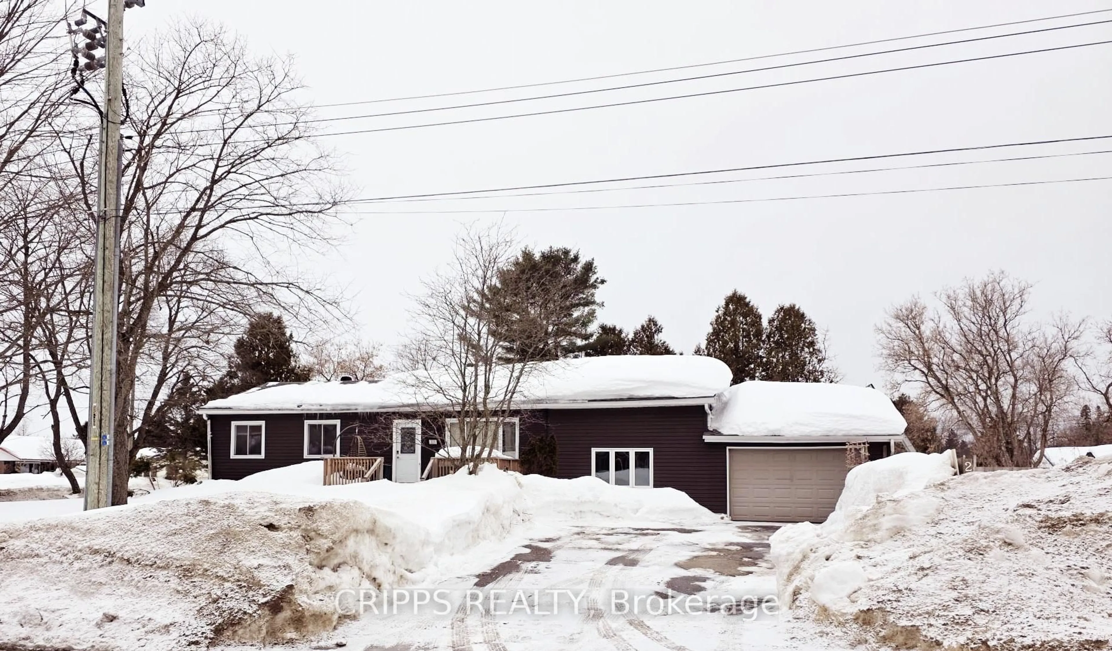 Unknown for 221 Dill St, Bracebridge Ontario P1L 1E2