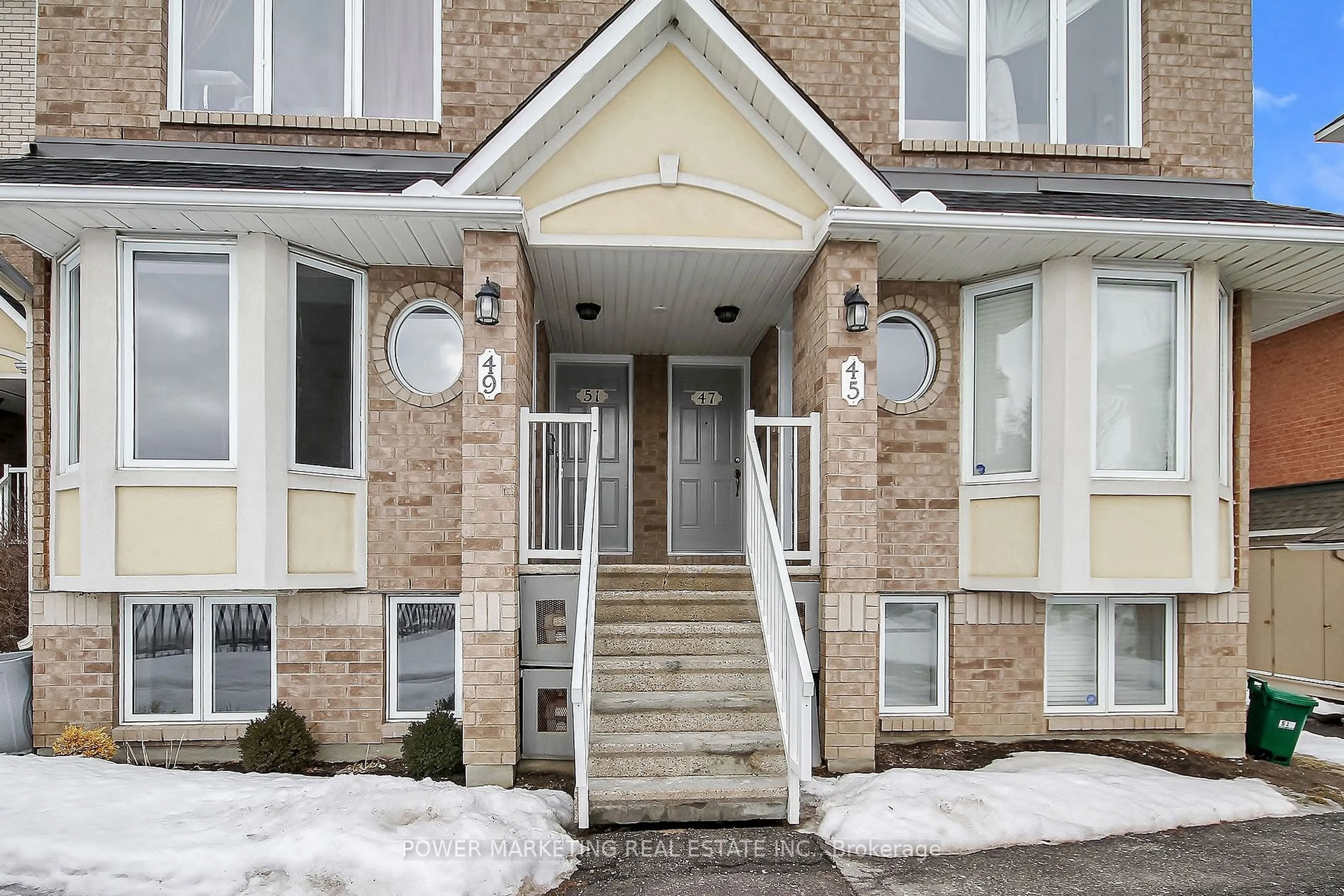 Indoor entryway for 45 WATERBRIDGE Dr, Barrhaven Ontario K2G 6R5