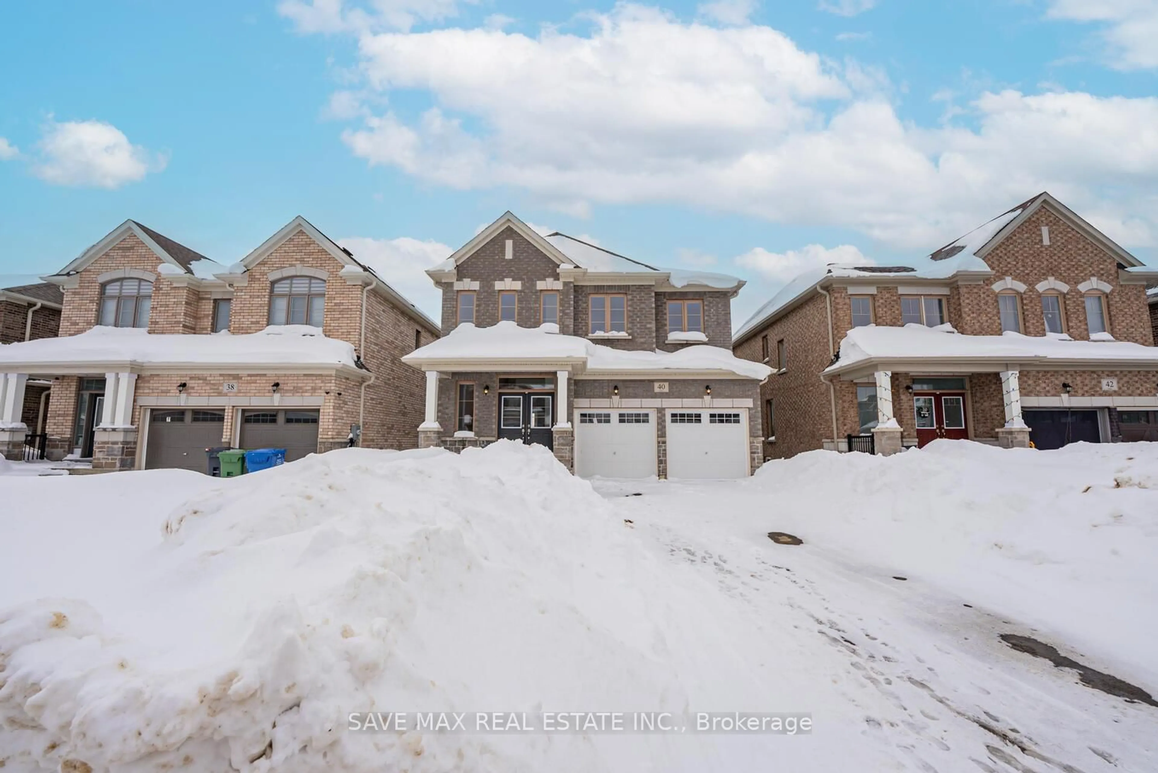 A pic from outside/outdoor area/front of a property/back of a property/a pic from drone, street for 40 Aitchison Ave, Southgate Ontario N0C 1B0