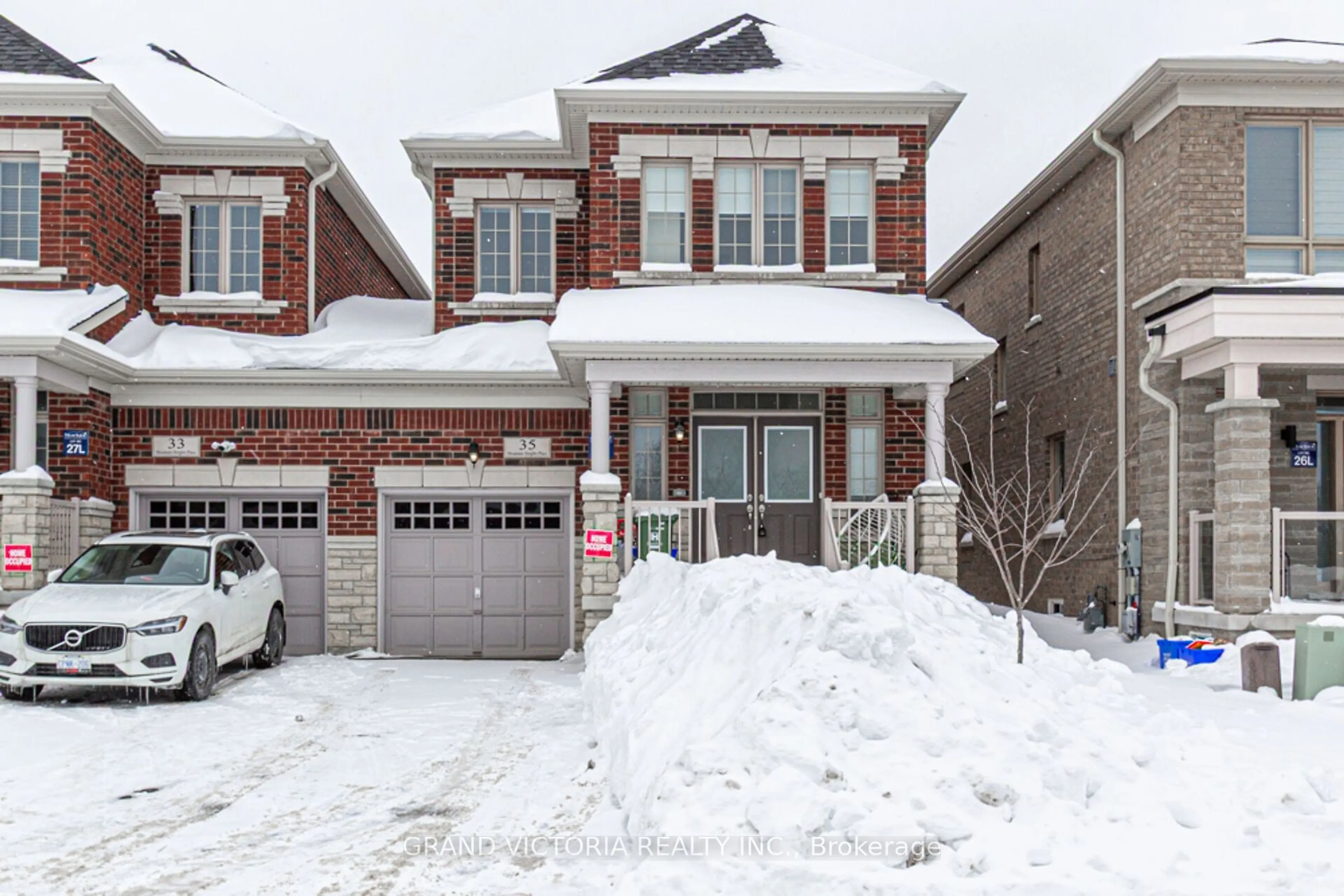 Home with brick exterior material, street for 35 Mountain Heights Pl, Hamilton Ontario L8B 1X7