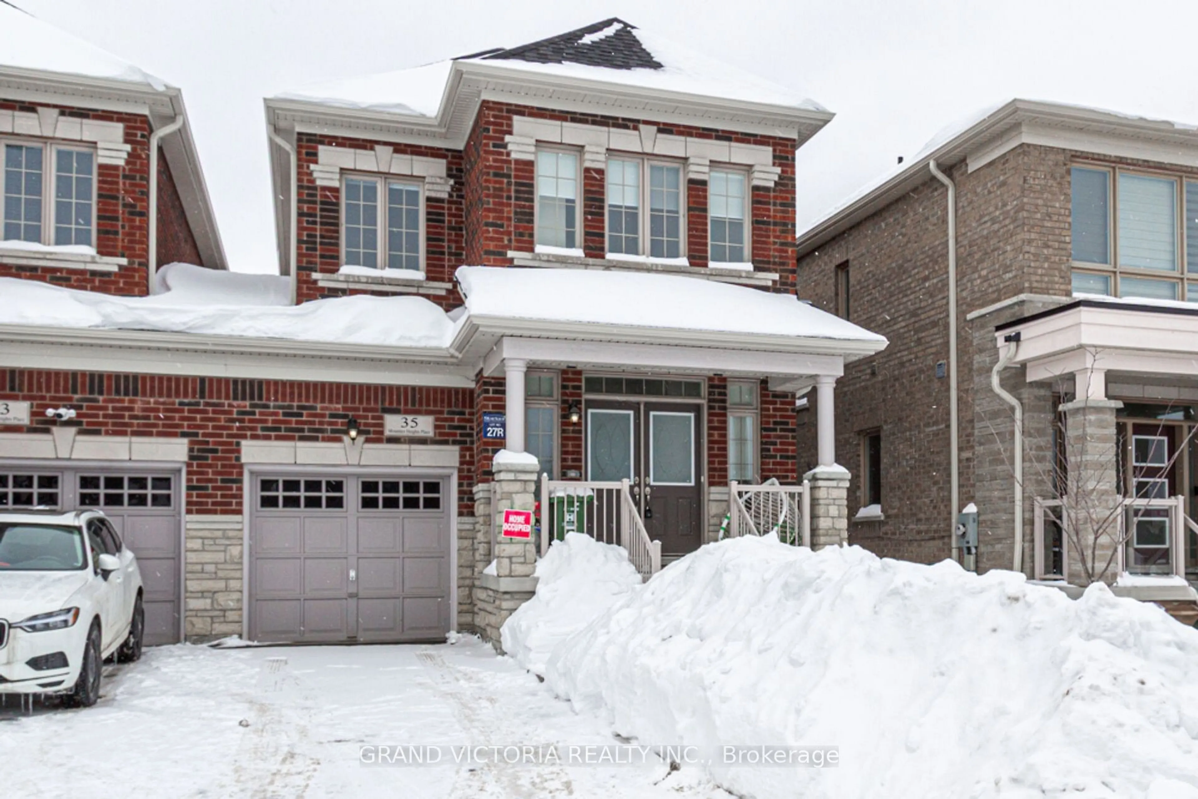 Home with brick exterior material, street for 35 Mountain Heights Pl, Hamilton Ontario L8B 1X7