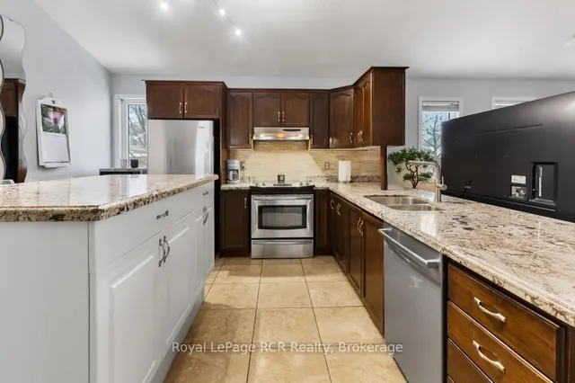 Additional property image - 3 Wisteria Crt