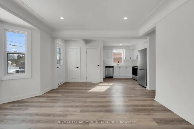 Additional property image - 178 East 34th St