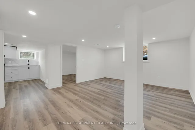 Additional property image - 178 East 34th St