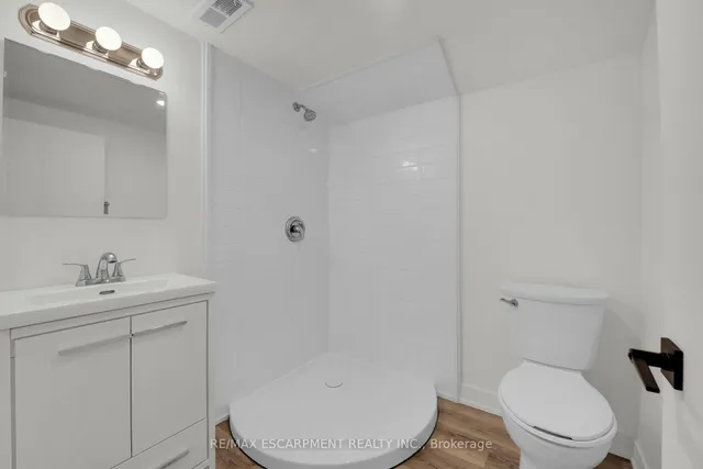Additional property image - 178 East 34th St