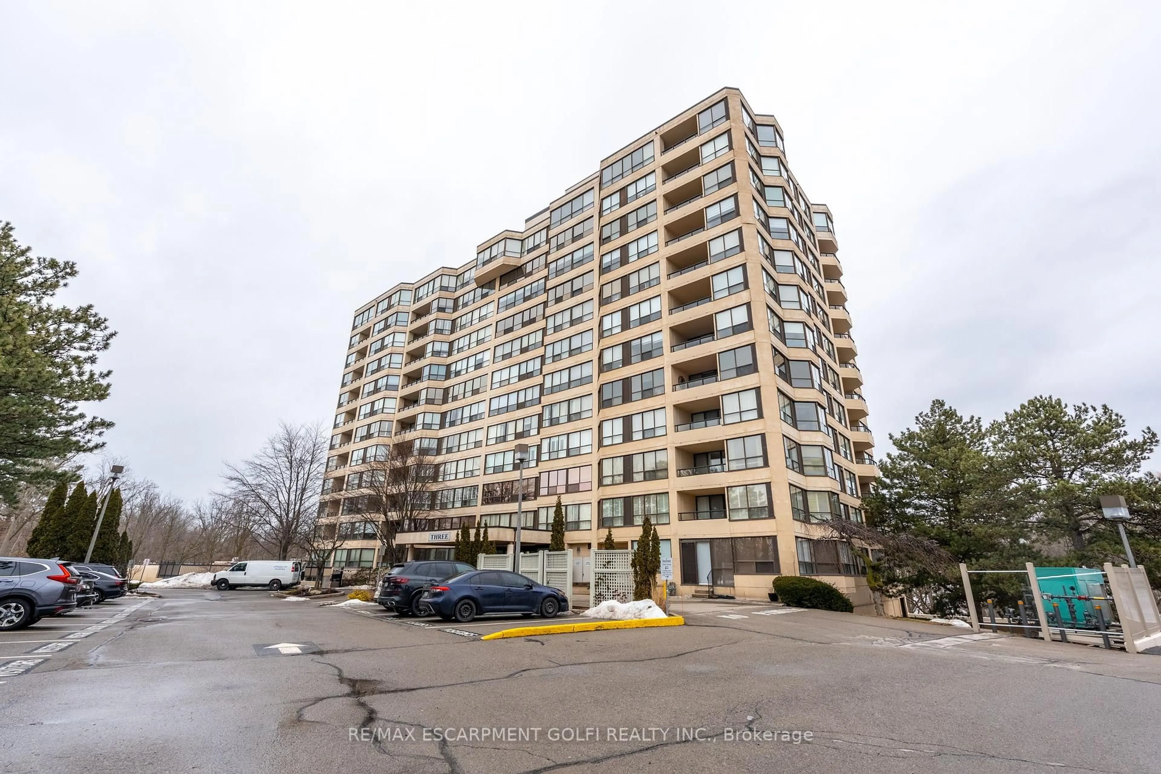 Unknown for 3 TOWERING HEIGHTS Blvd #605, St. Catharines Ontario L2T 4A4