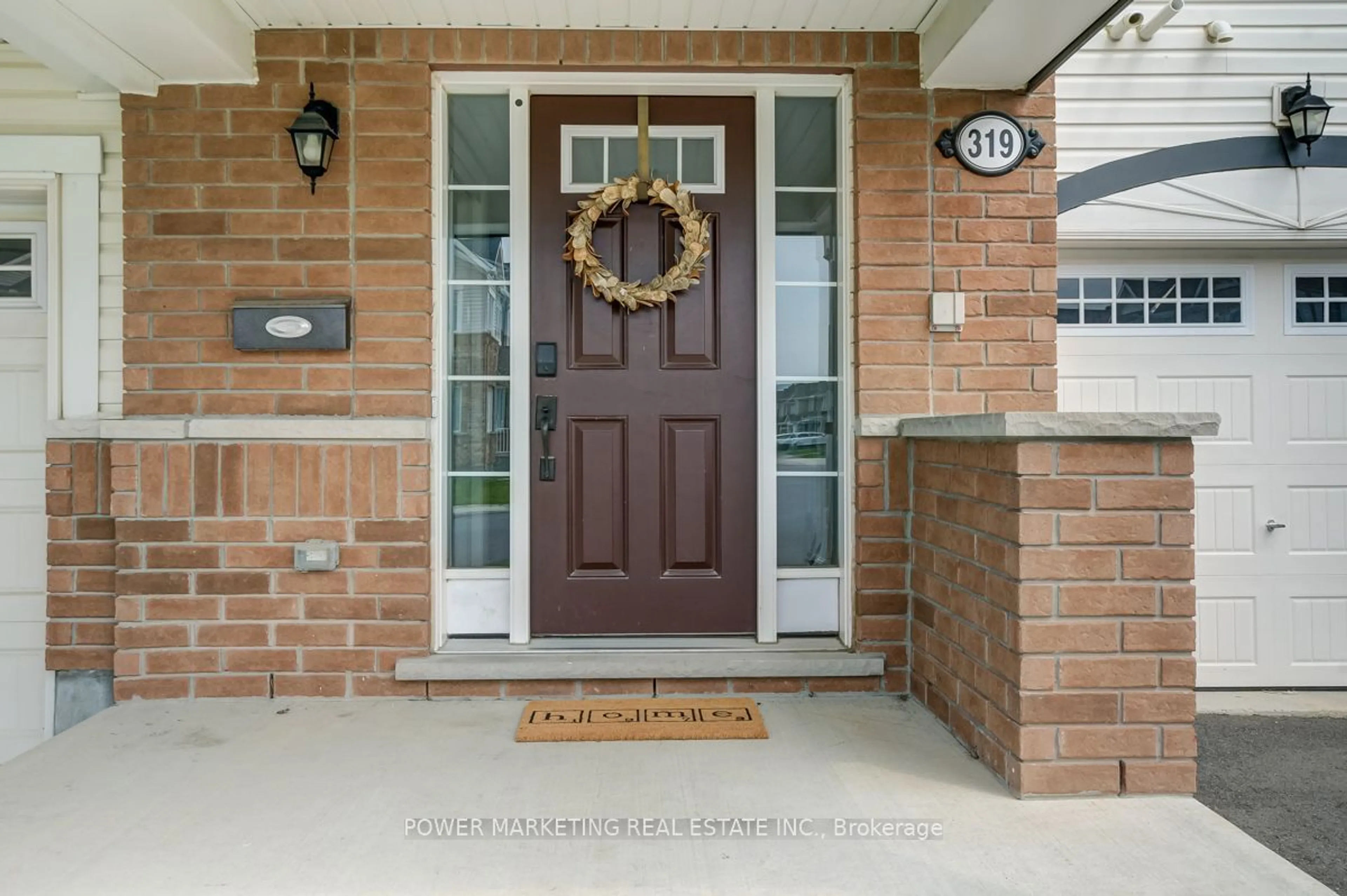 Indoor entryway for 319 Sweetfern Cres, Orleans - Cumberland and Area Ontario K4A 1A5