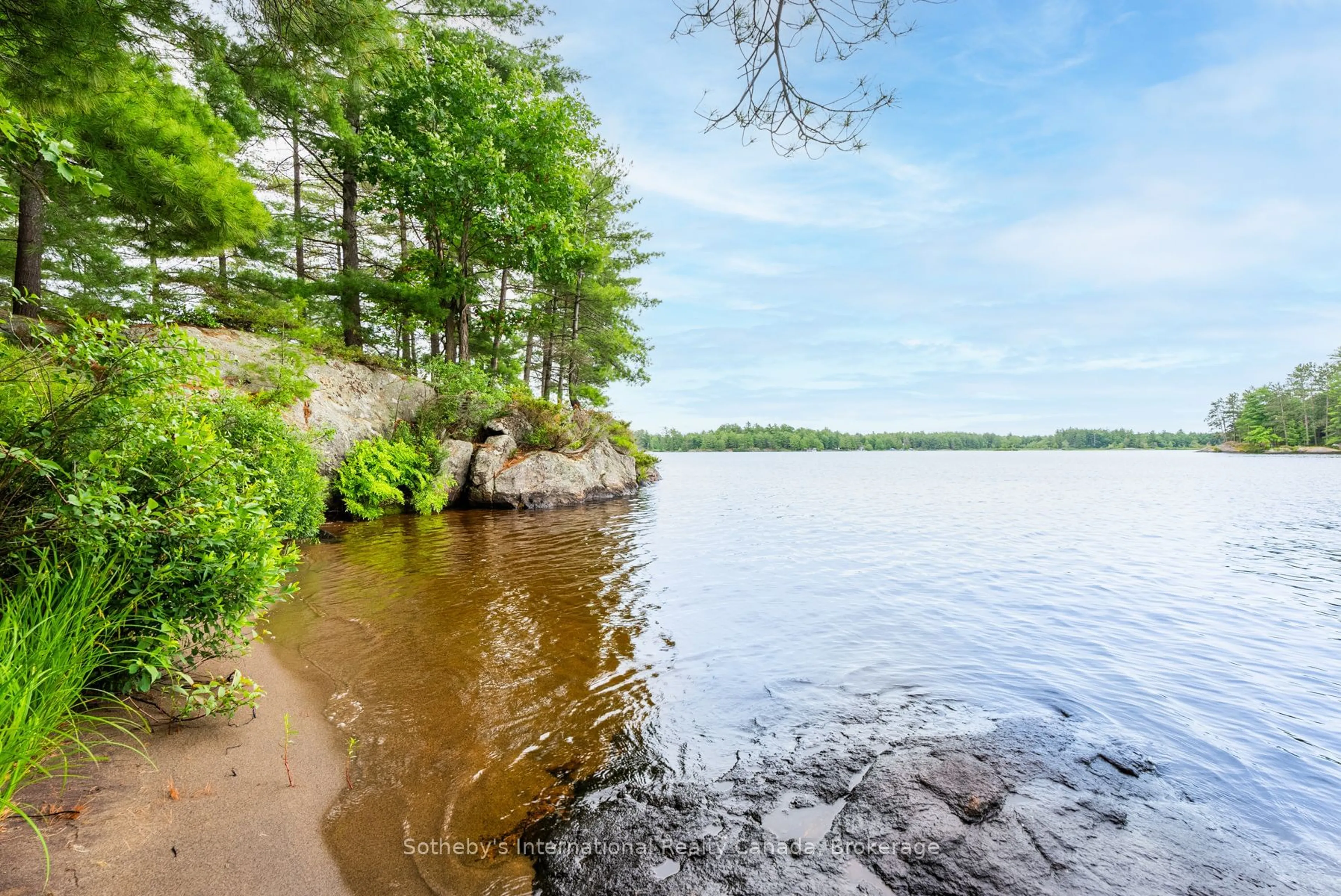 Patio, water/lake/river/ocean view for 16LK-1 Wolf Island, Gravenhurst Ontario P0E 1G0