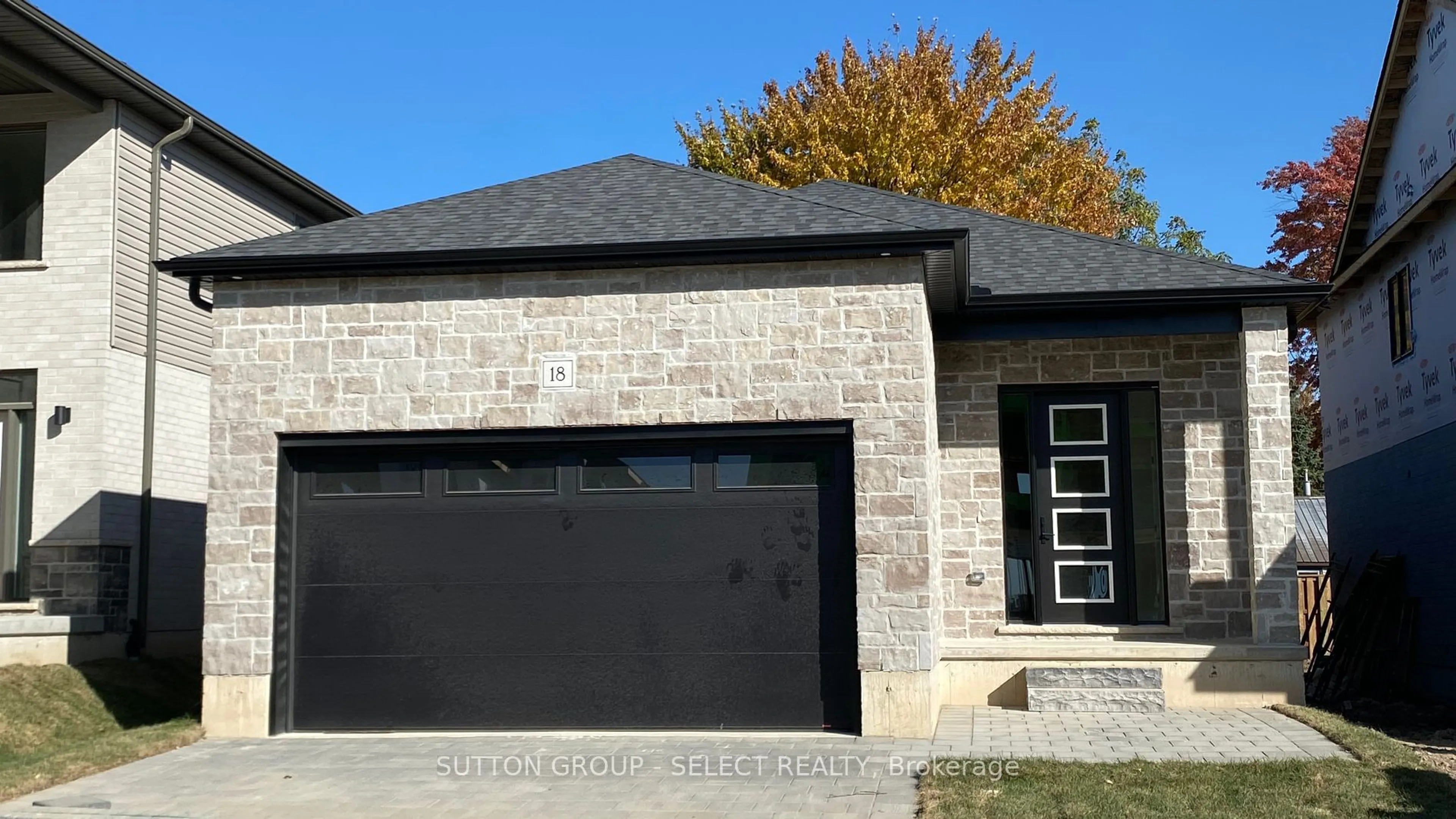 Home with brick exterior material, street for 7966 Fallon Dr #14, Lucan Biddulph Ontario N0M 1V0