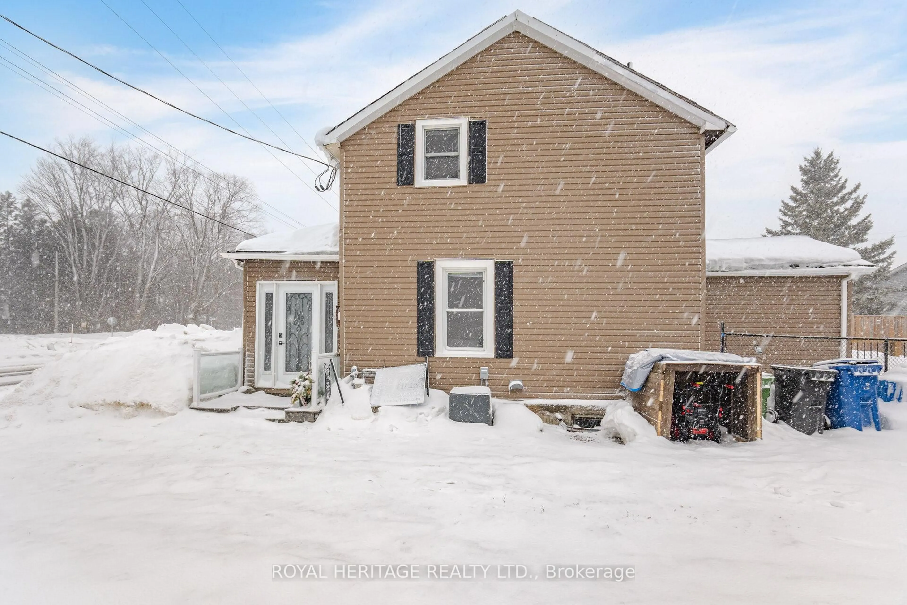 A pic from outside/outdoor area/front of a property/back of a property/a pic from drone, street for 381 Main St, Southgate Ontario N0C 1B0