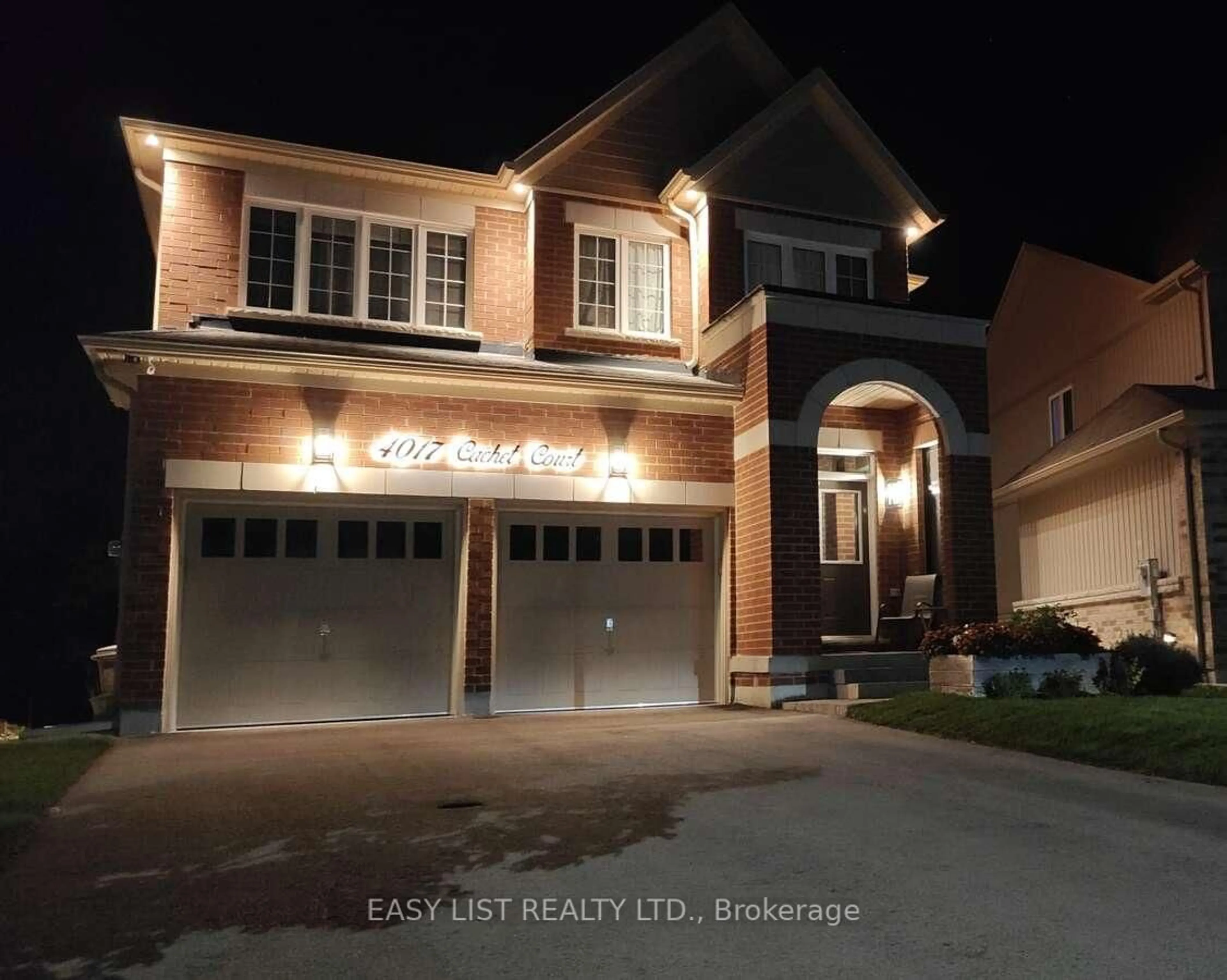 Home with brick exterior material, unknown for 4017 Cachet Crt, Lincoln Ontario L3J 0R8