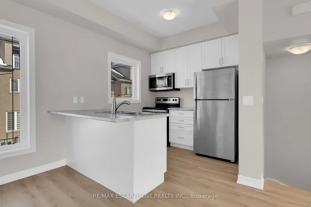 Additional property image - 19 Picardy Dr Unit 6