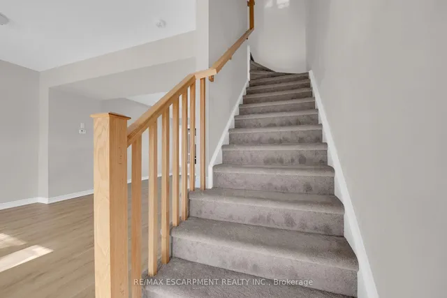 Additional property image - 19 Picardy Dr Unit 6