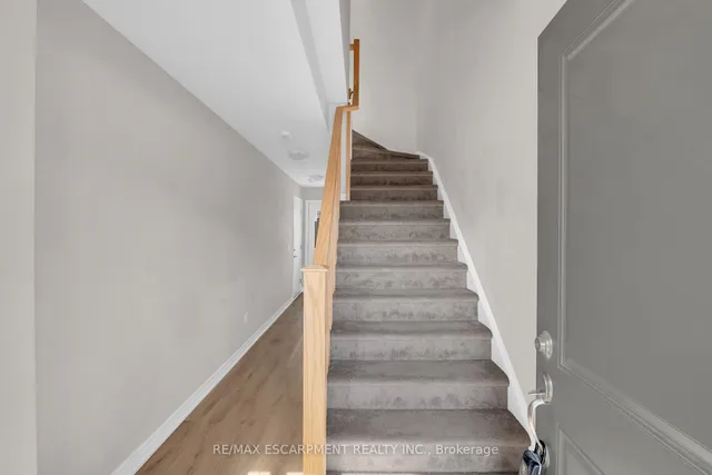 Additional property image - 19 Picardy Dr Unit 6