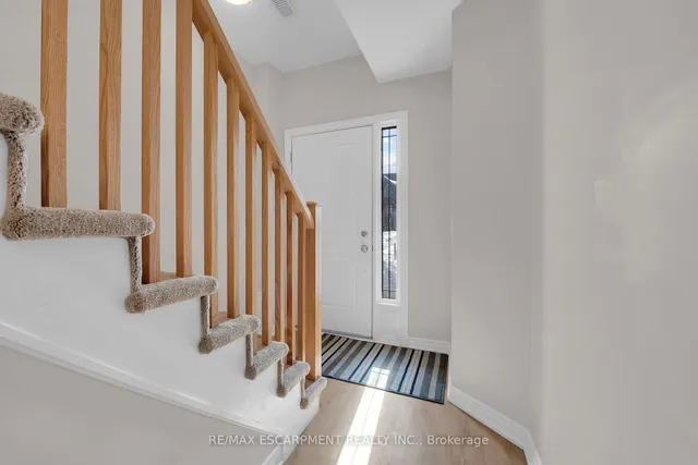 Additional property image - 19 Picardy Dr Unit 6
