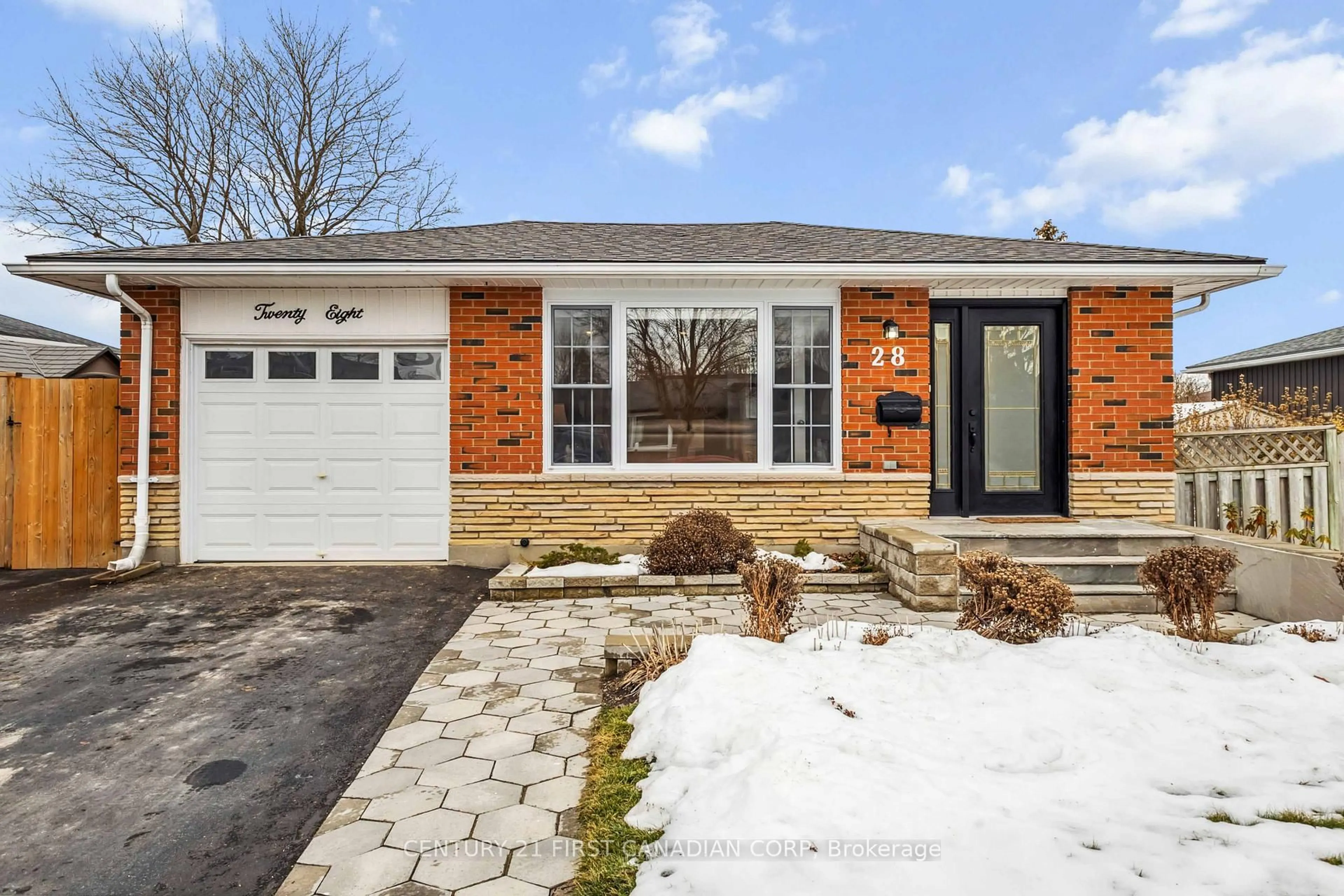 Home with brick exterior material, street for 28 Warren Cres, St. Thomas Ontario N5P 3Y9