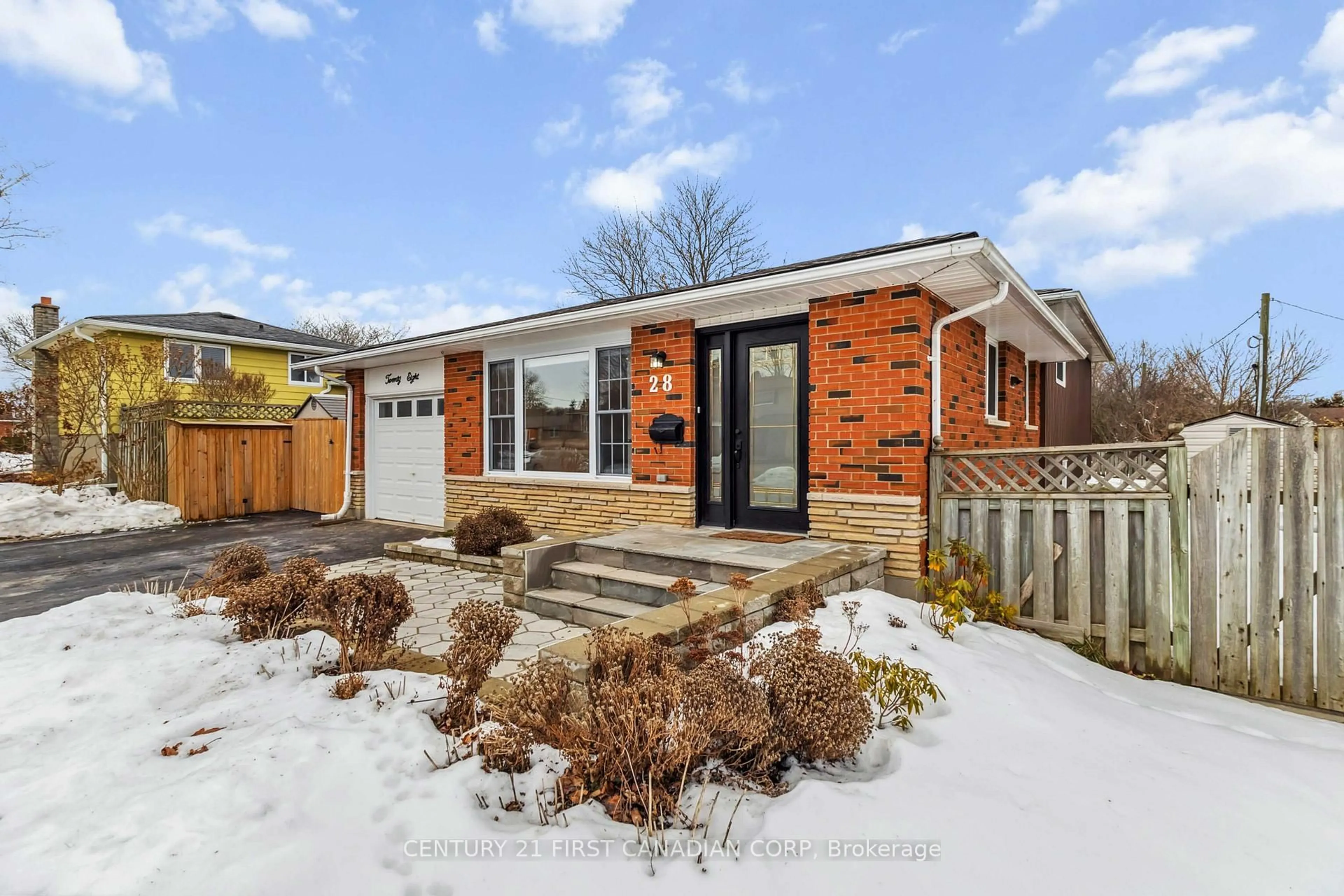 Home with brick exterior material, street for 28 Warren Cres, St. Thomas Ontario N5P 3Y9