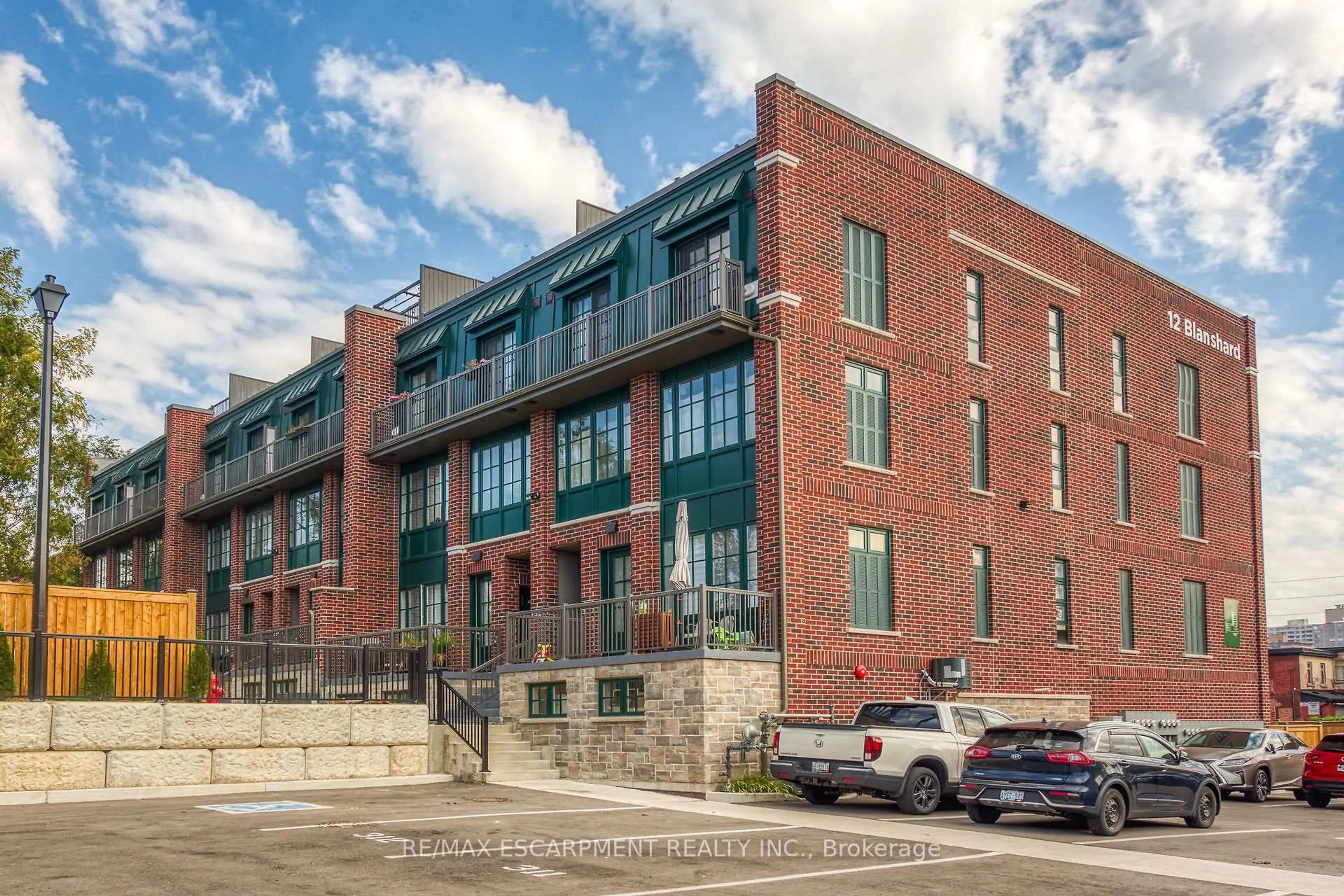 Home with brick exterior material, building for 12 Blanshard St #203, Hamilton Ontario L8P 4A9