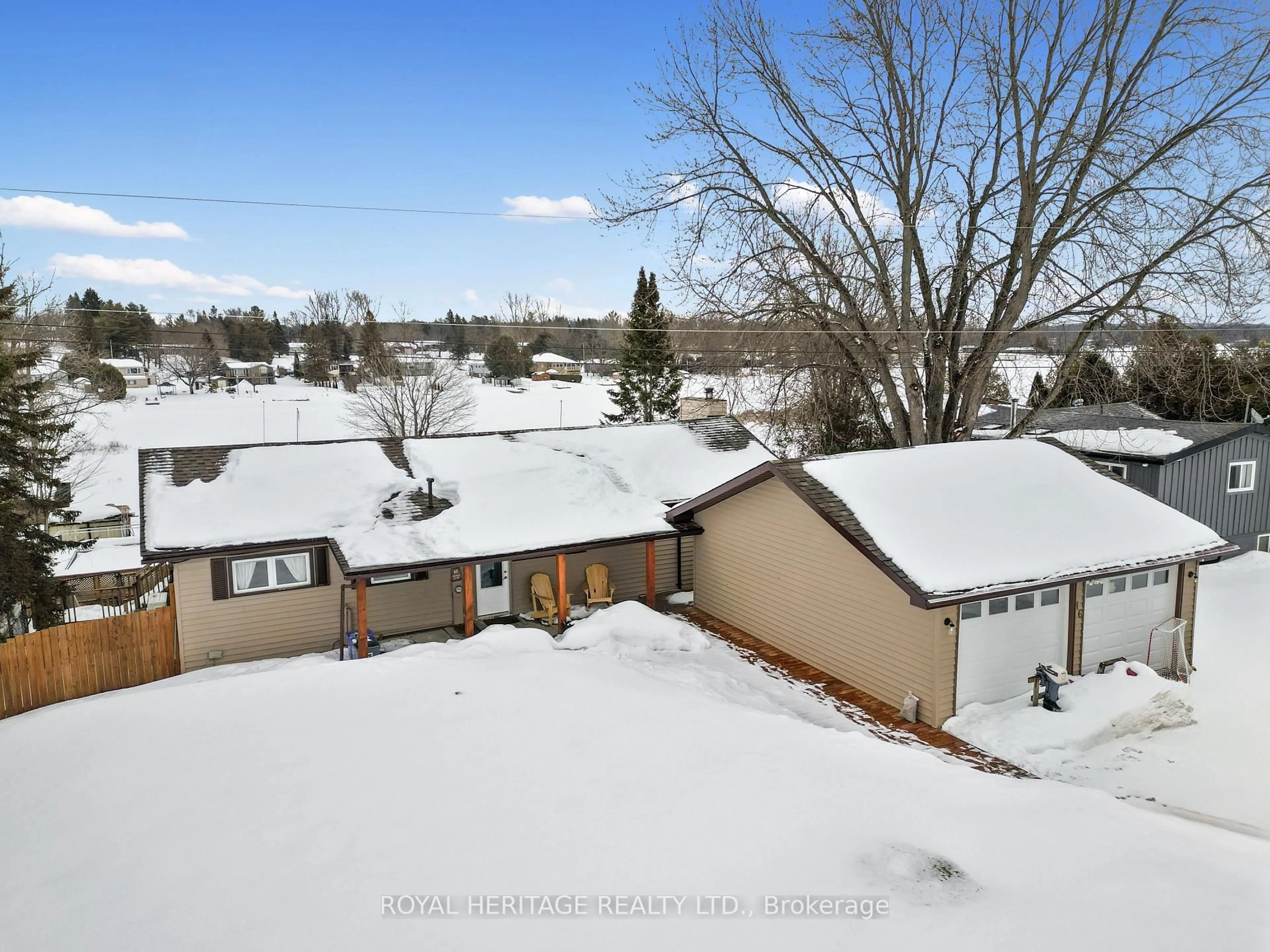 A pic from outside/outdoor area/front of a property/back of a property/a pic from drone, street for 16 Bayview Dr, Kawartha Lakes Ontario K0L 2G0