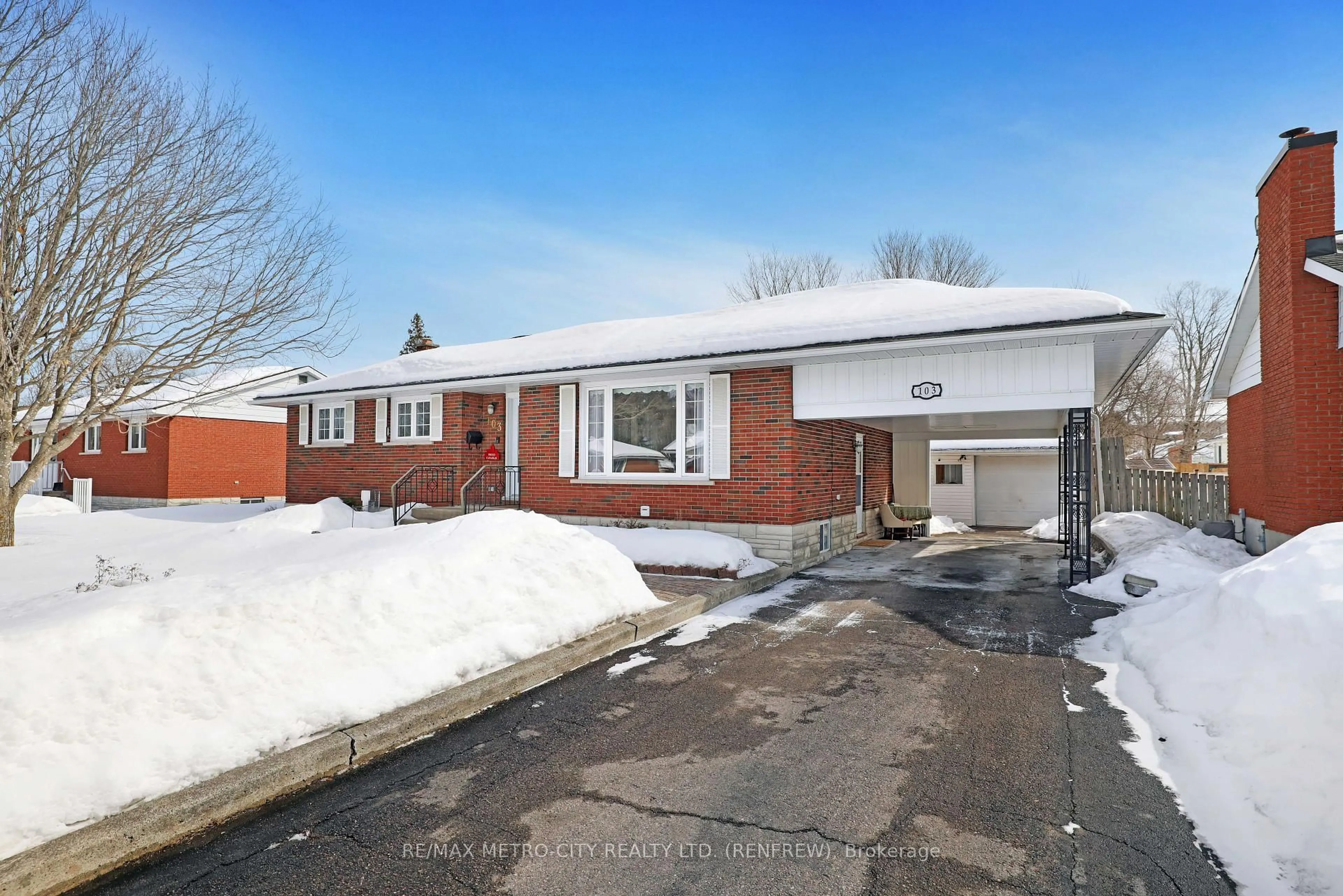 Home with brick exterior material, street for 103 SIMPSON Ave, Renfrew Ontario K7V 2P4