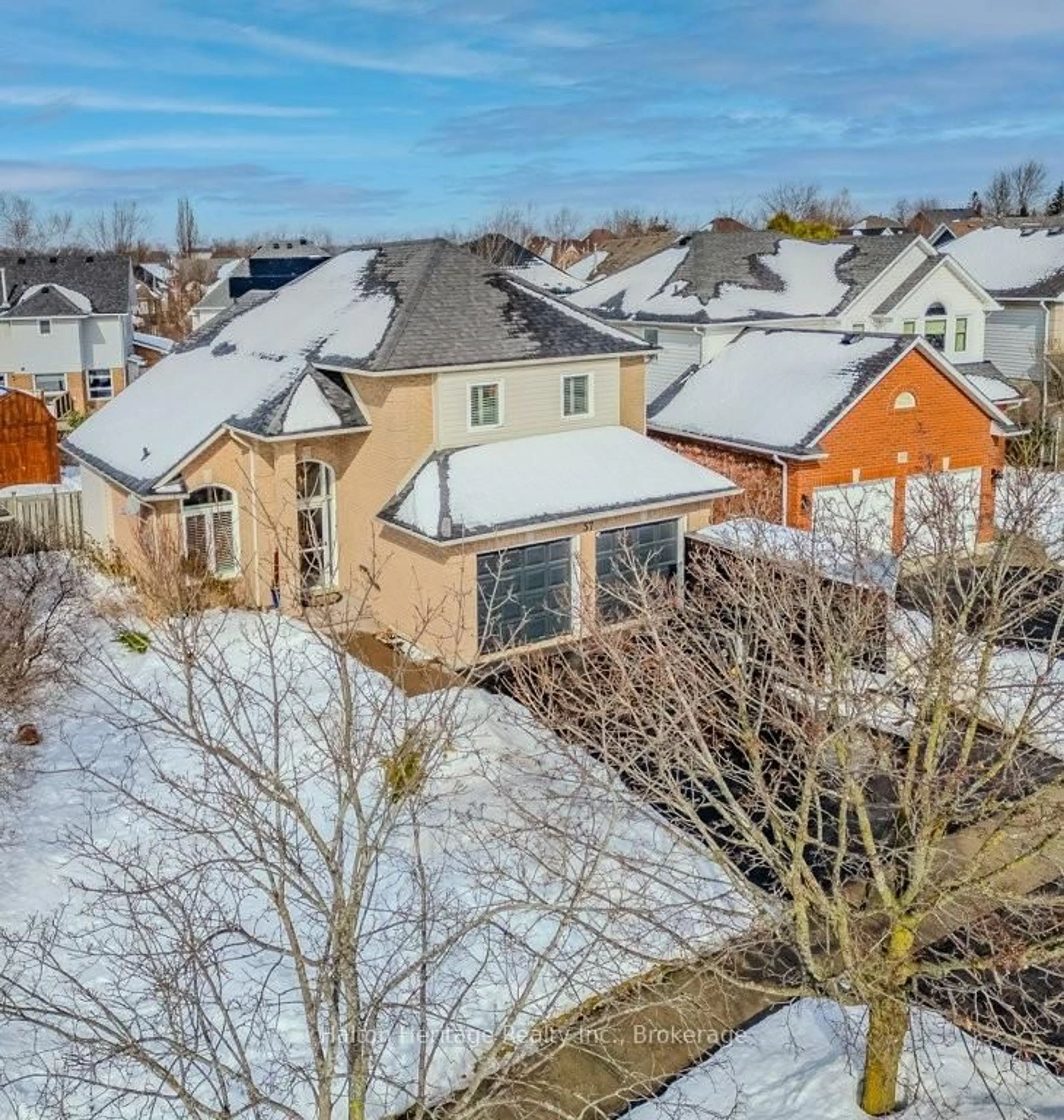 A pic from outside/outdoor area/front of a property/back of a property/a pic from drone, street for 57 Longyear Dr, Hamilton Ontario L8B 0N8