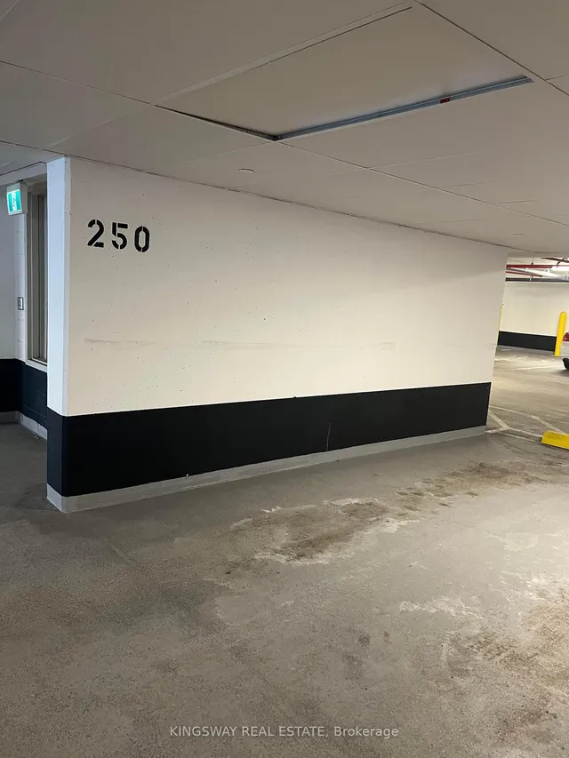 Additional property image - 212 King William St Unit 617