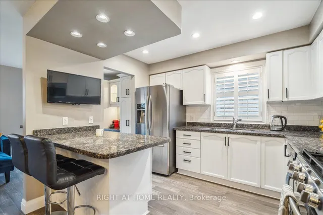 Additional property image - 22 Adele Crt