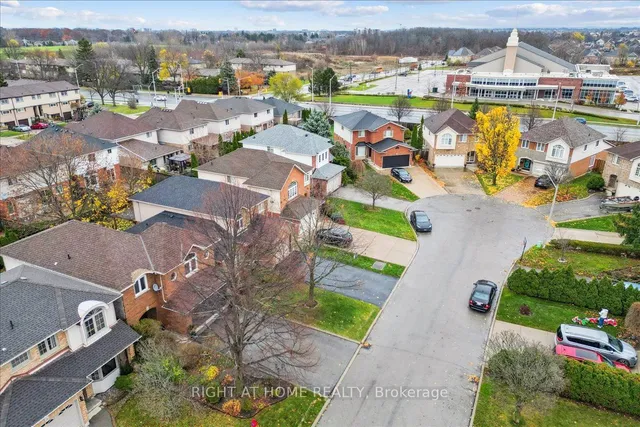 Additional property image - 22 Adele Crt