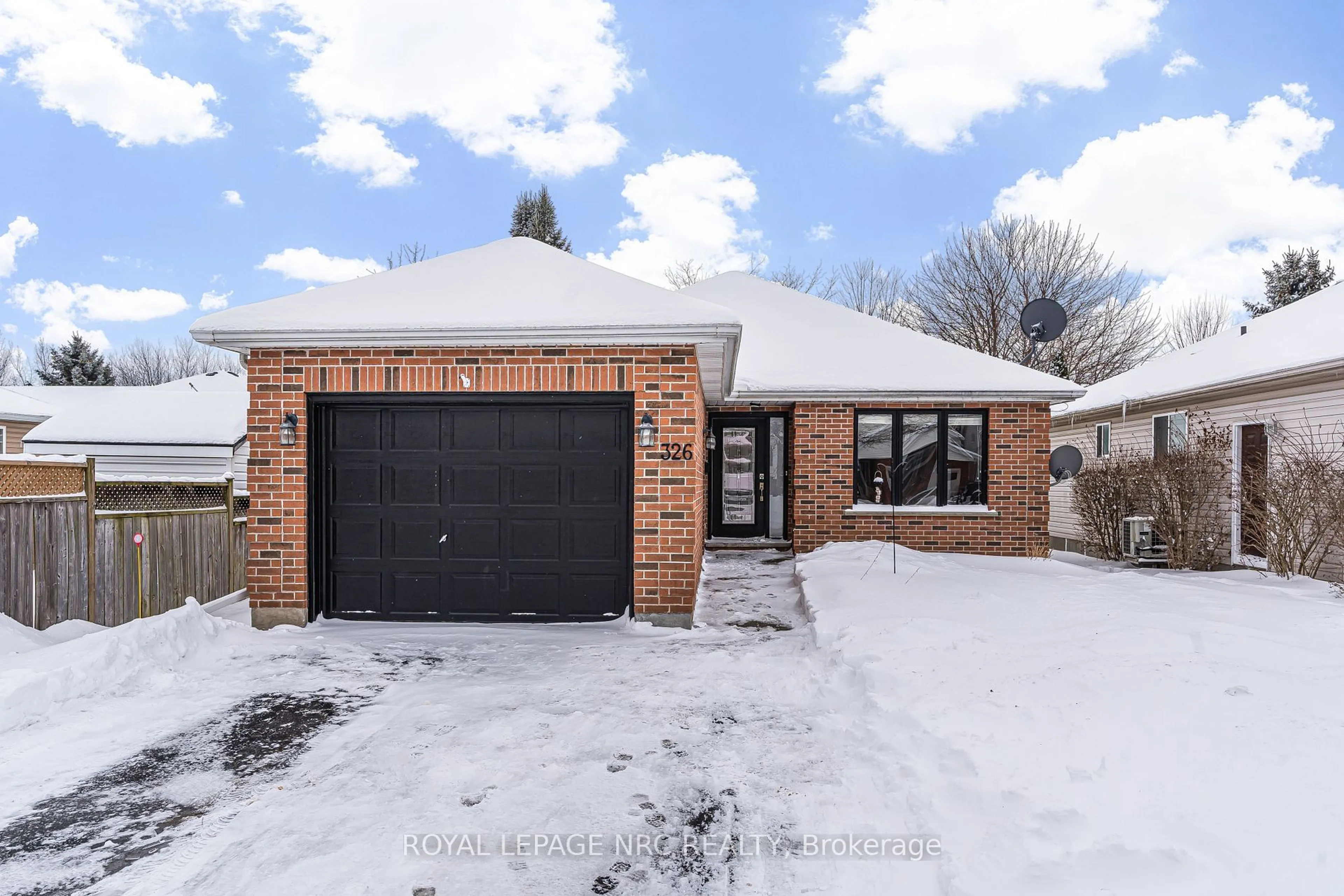 Home with brick exterior material, street for 326 Beckett Cres, Pelham Ontario L0S 1E4