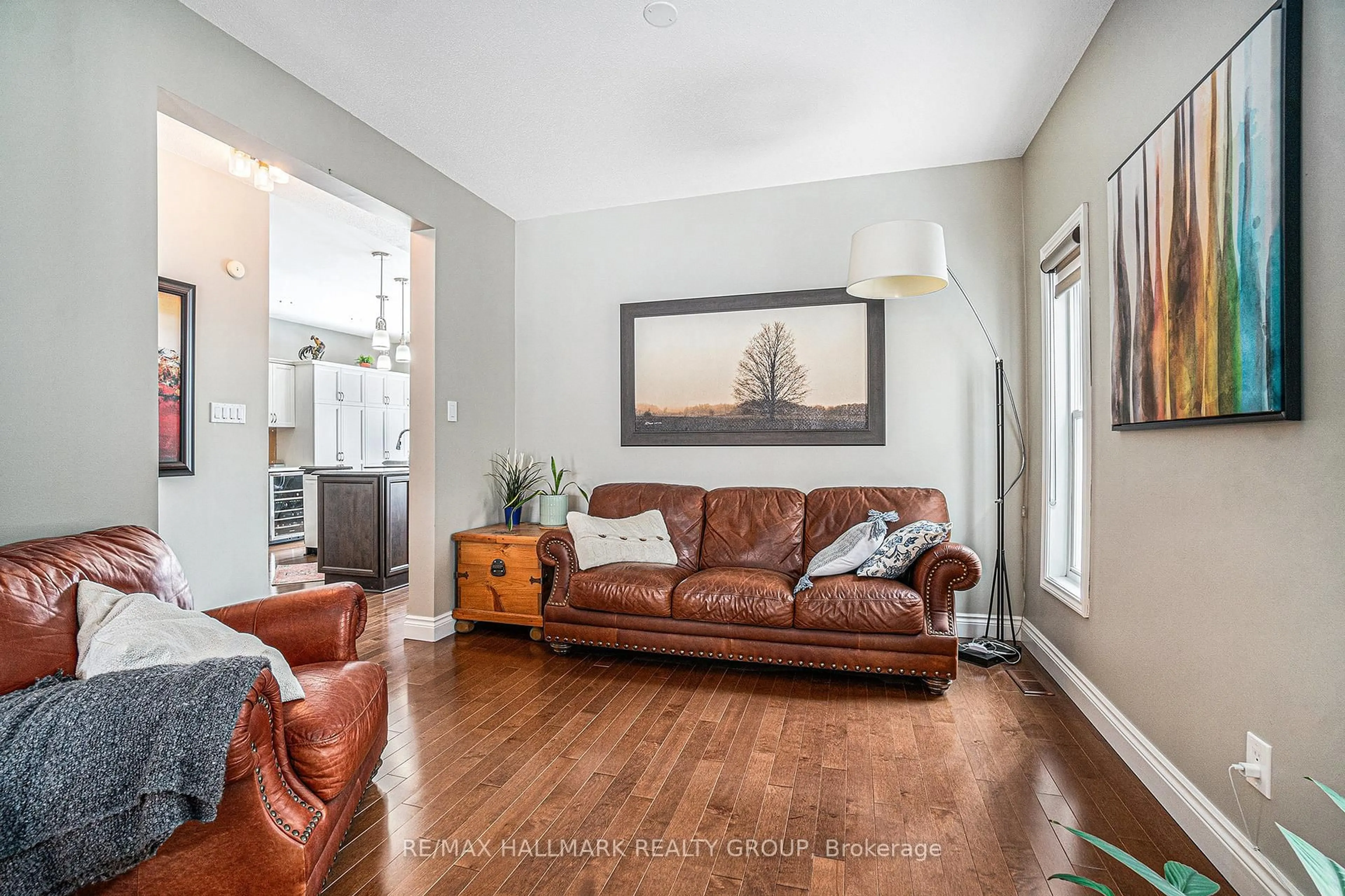 Living room with furniture, unknown for 1520 Lisbon St, Orleans - Cumberland and Area Ontario K4A 4L5