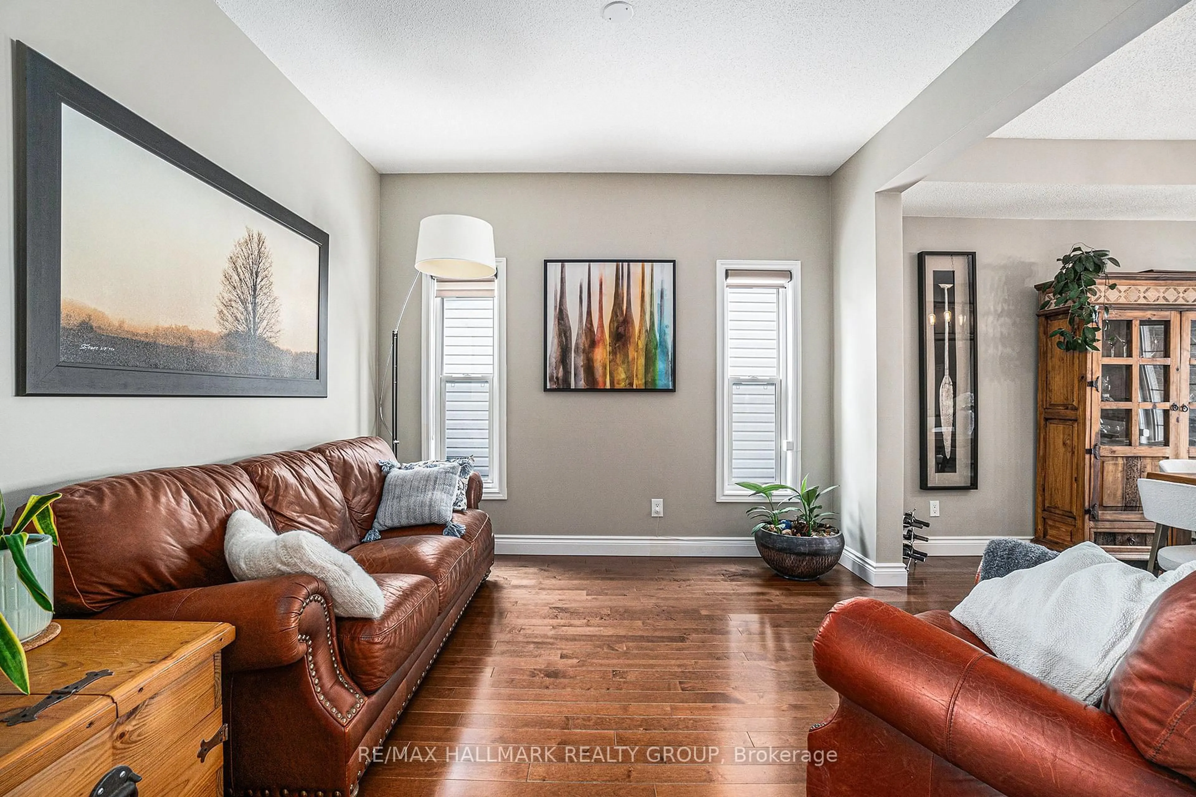 Living room with furniture, unknown for 1520 Lisbon St, Orleans - Cumberland and Area Ontario K4A 4L5