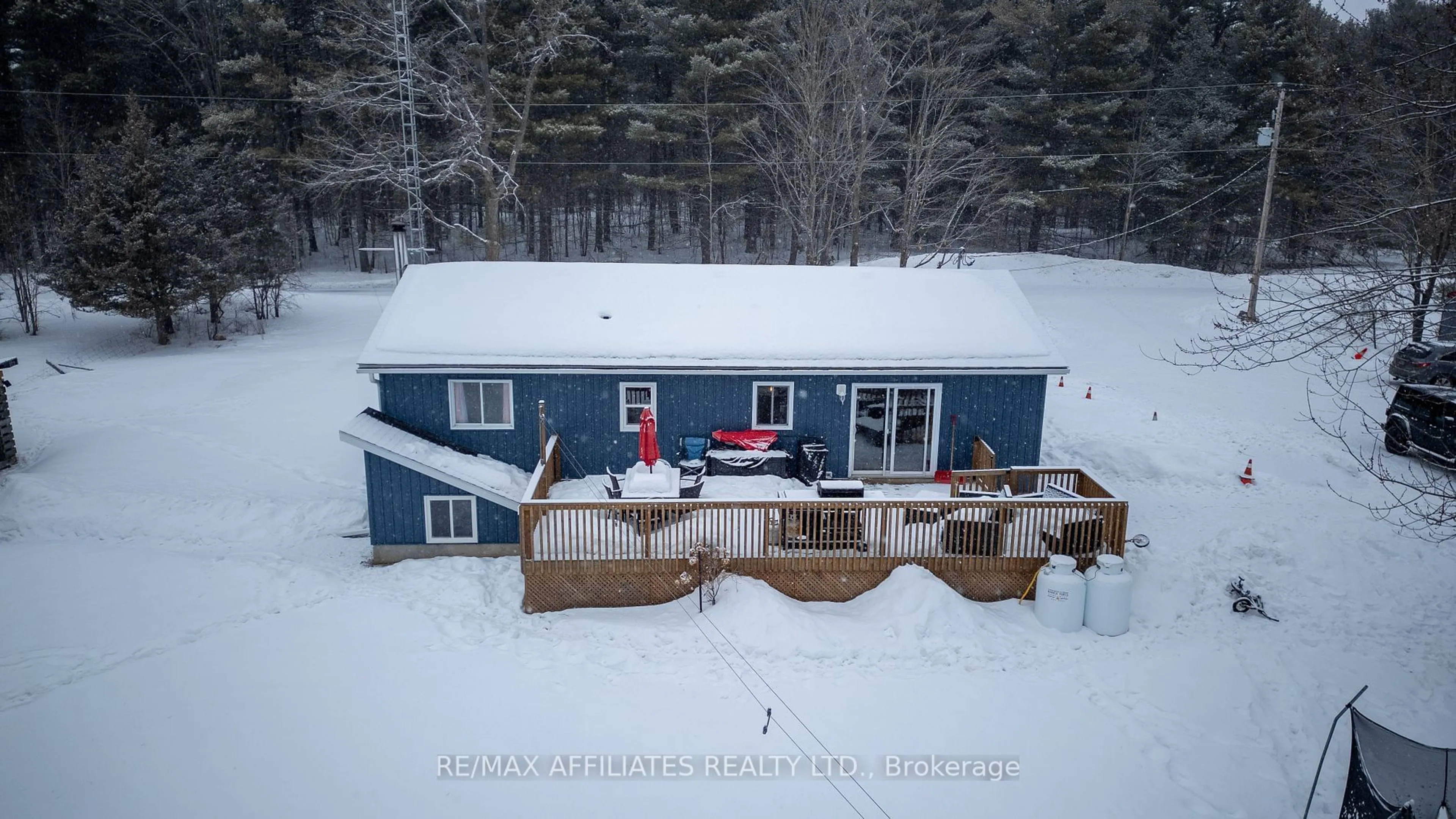 A pic from outside/outdoor area/front of a property/back of a property/a pic from drone, unknown for 480 Porter Rd, Rideau Lakes Ontario K0G 1X0