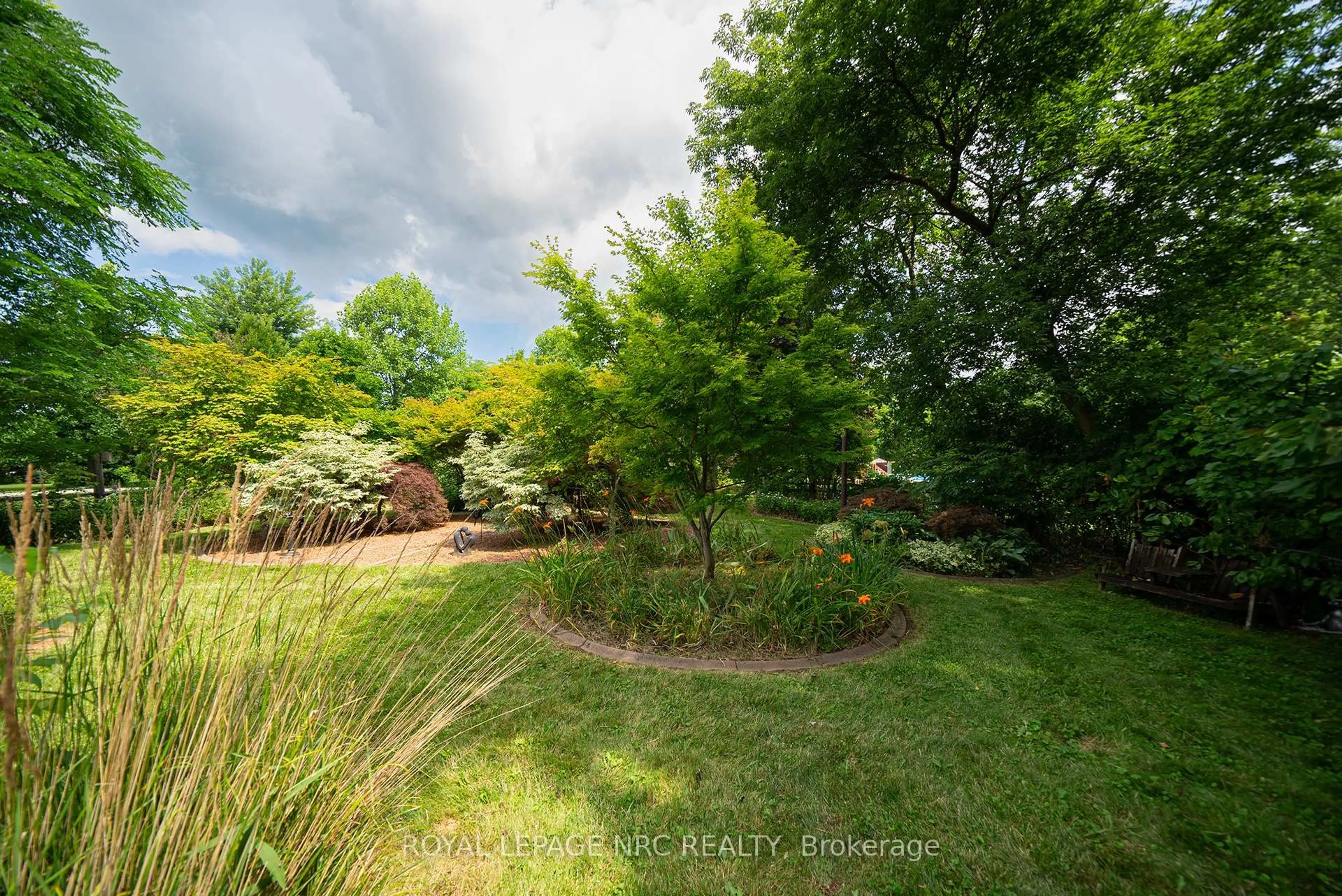 A pic from outside/outdoor area/front of a property/back of a property/a pic from drone, forest/trees view for 1776 YORK Rd, Niagara-on-the-Lake Ontario L0S 0J0