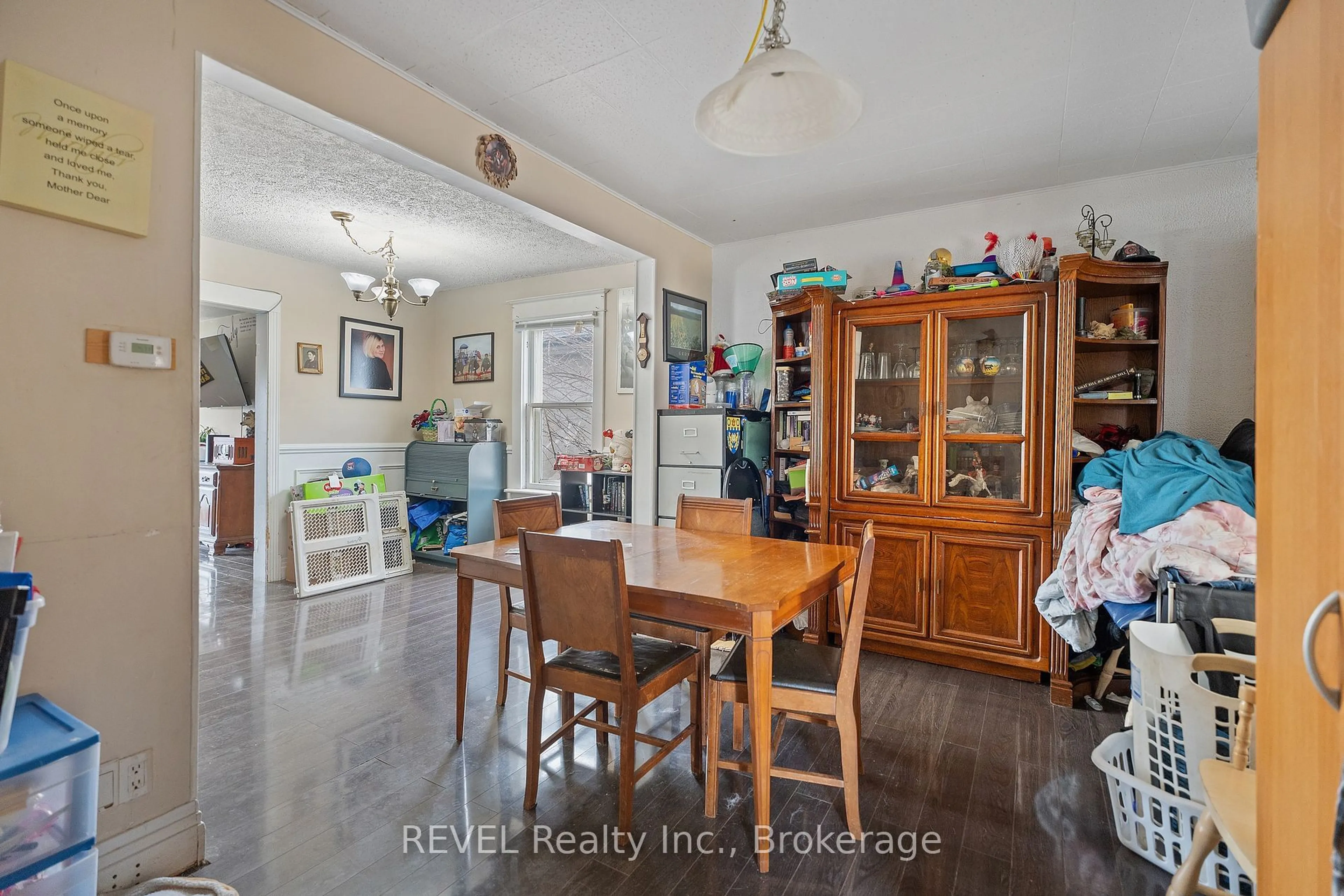 Dining room, unknown for 24 Lyndon St, Thorold Ontario L2V 3J7