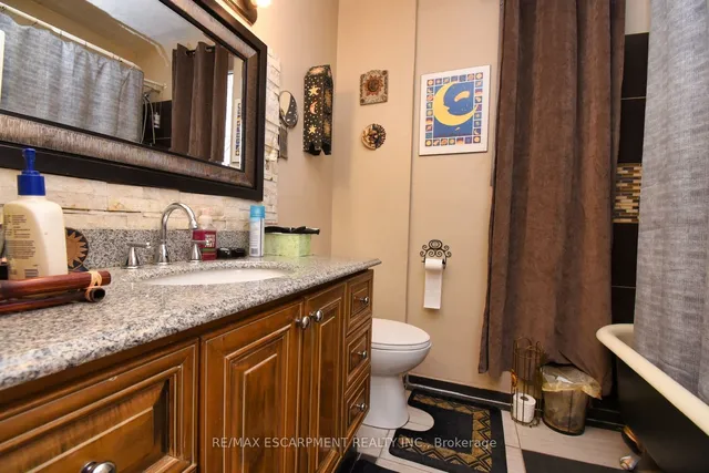 Additional property image - 522 Cannon St