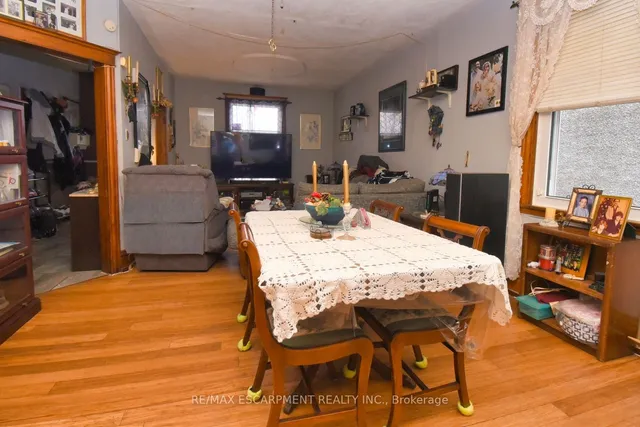 Additional property image - 522 Cannon St