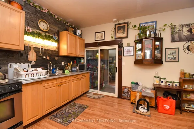 Additional property image - 522 Cannon St