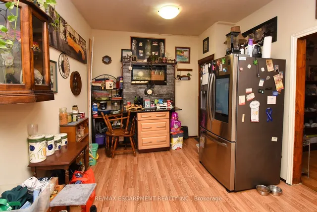 Additional property image - 522 Cannon St