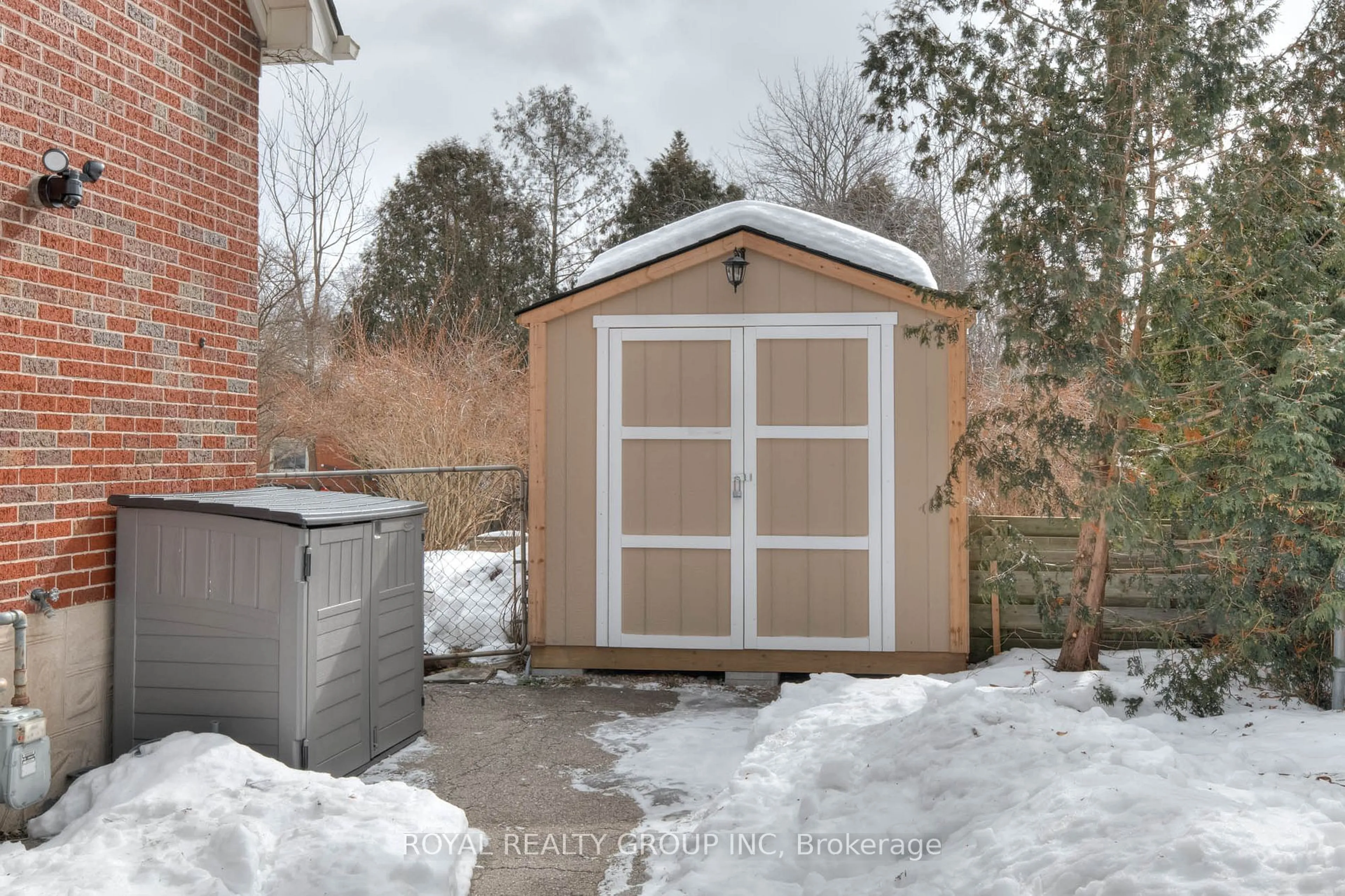 Shed for 179 Neilson Ave, Waterloo Ontario N2J 2L9