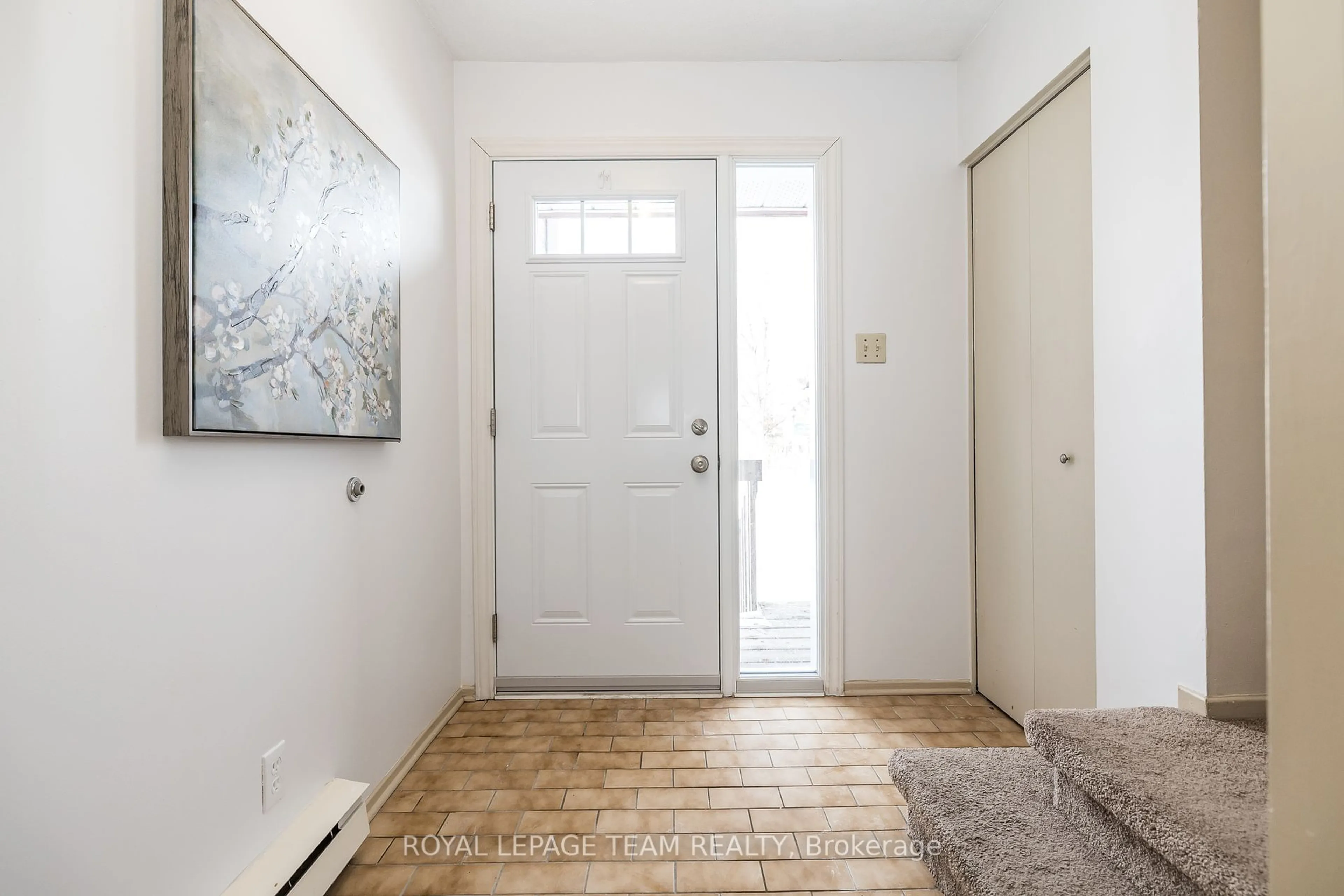 Indoor entryway for 1 Timberview Way #3, Bells Corners and South to Fallowfield Ontario K2H 9M7